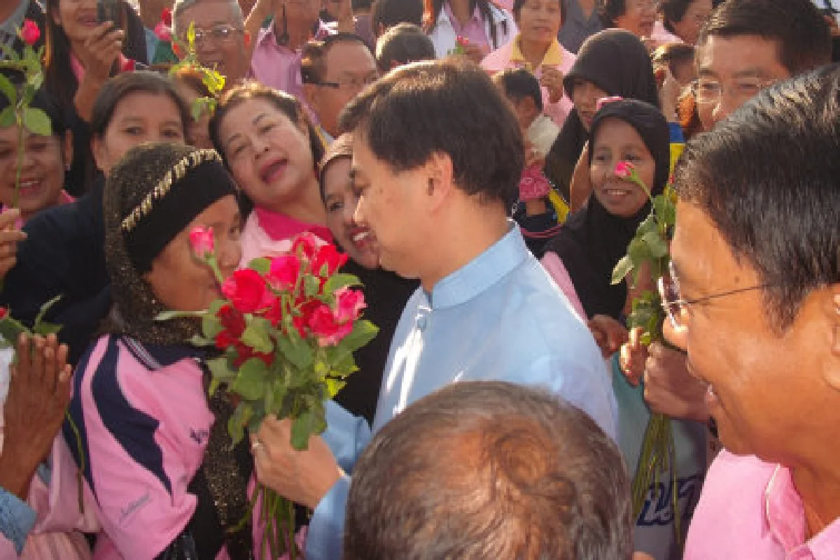 นายกฯเยือนน้ำตกทิลอซู