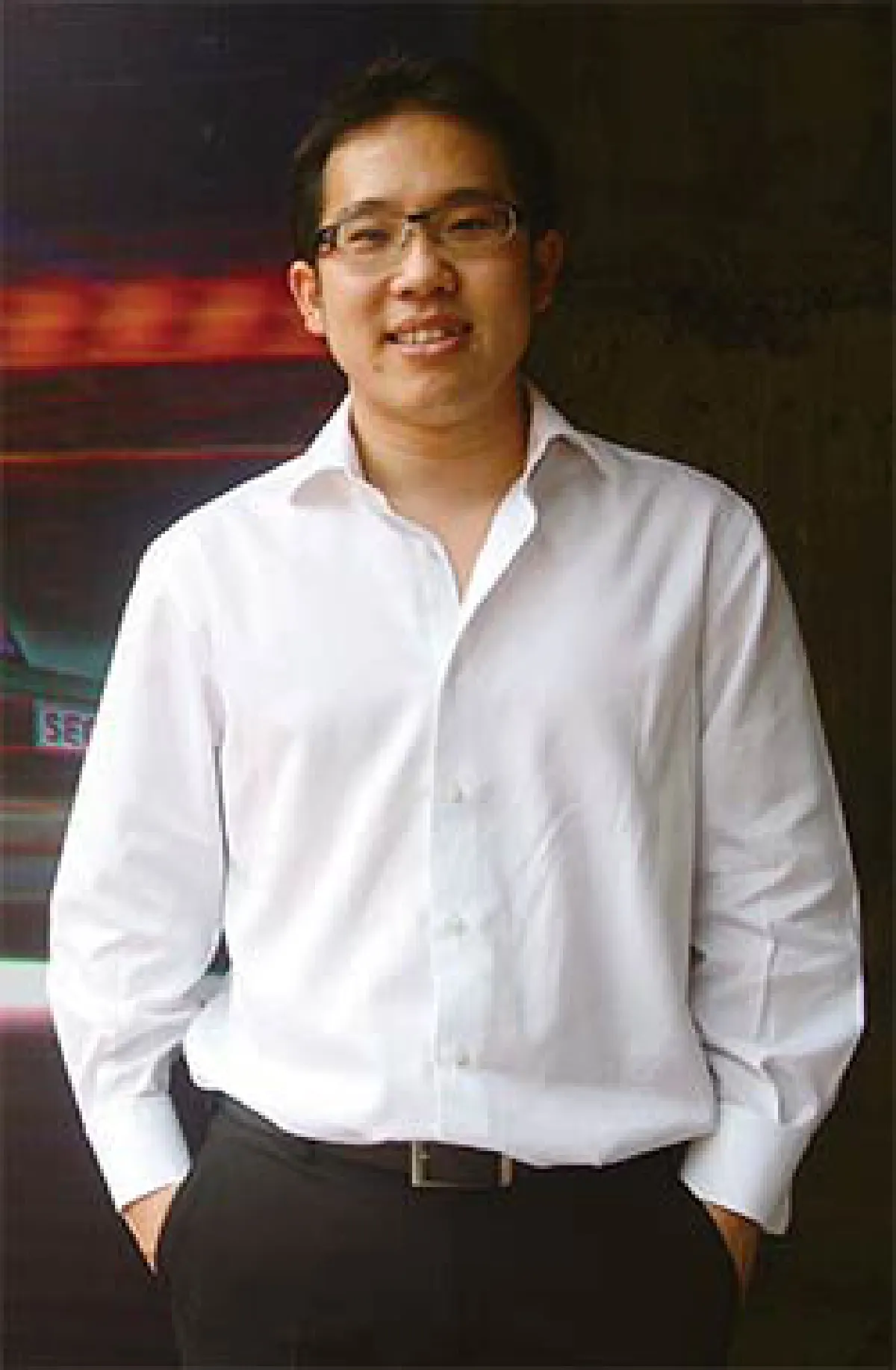 พัฒนา พร้อมพัฒน์ นอกกรอบบนเส้นที่ขีด