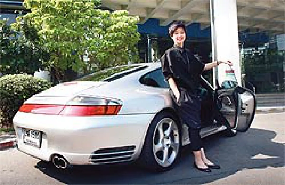 สวย...เริด...หรู คู่ใจบนท้องถนน