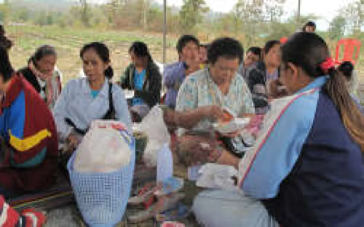 สั่งเร่งช่วยเหลือคนไทยหนี้ภัยสงคราม