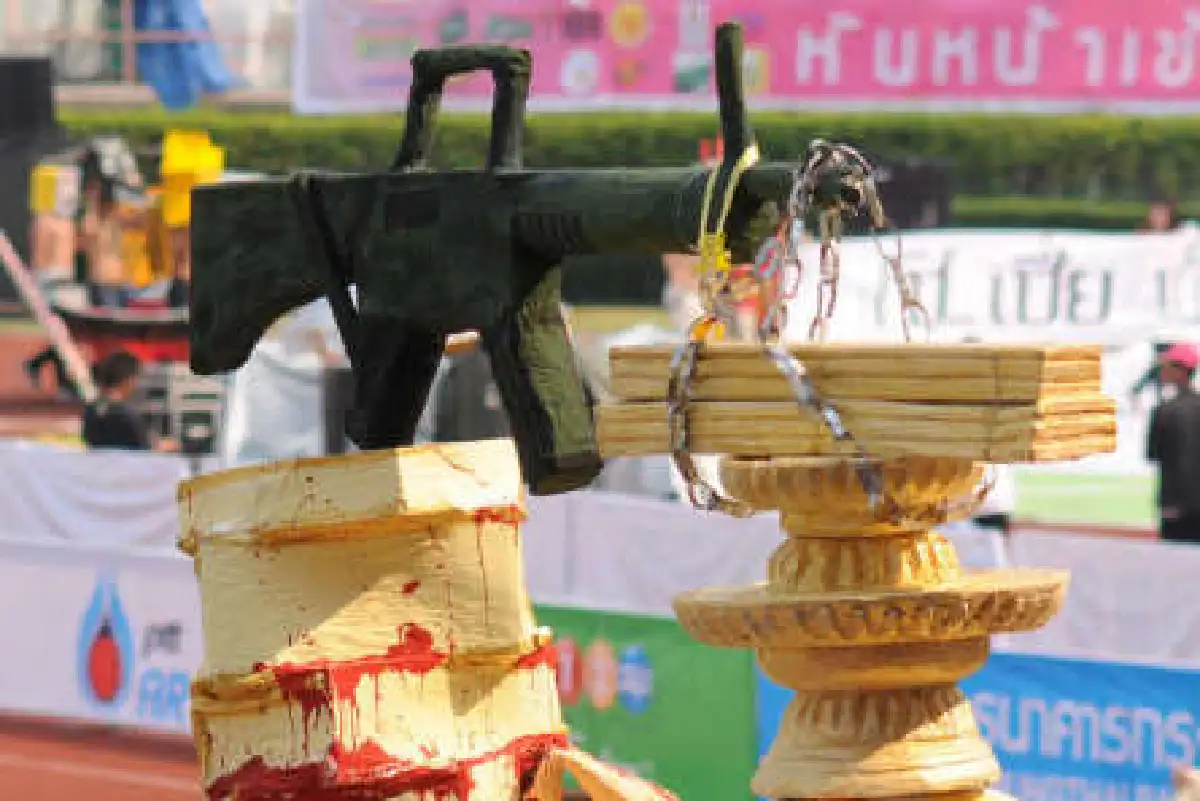 จุฬาฯอัดมธ.3-1ซิวถ้วยบอลประเพณี