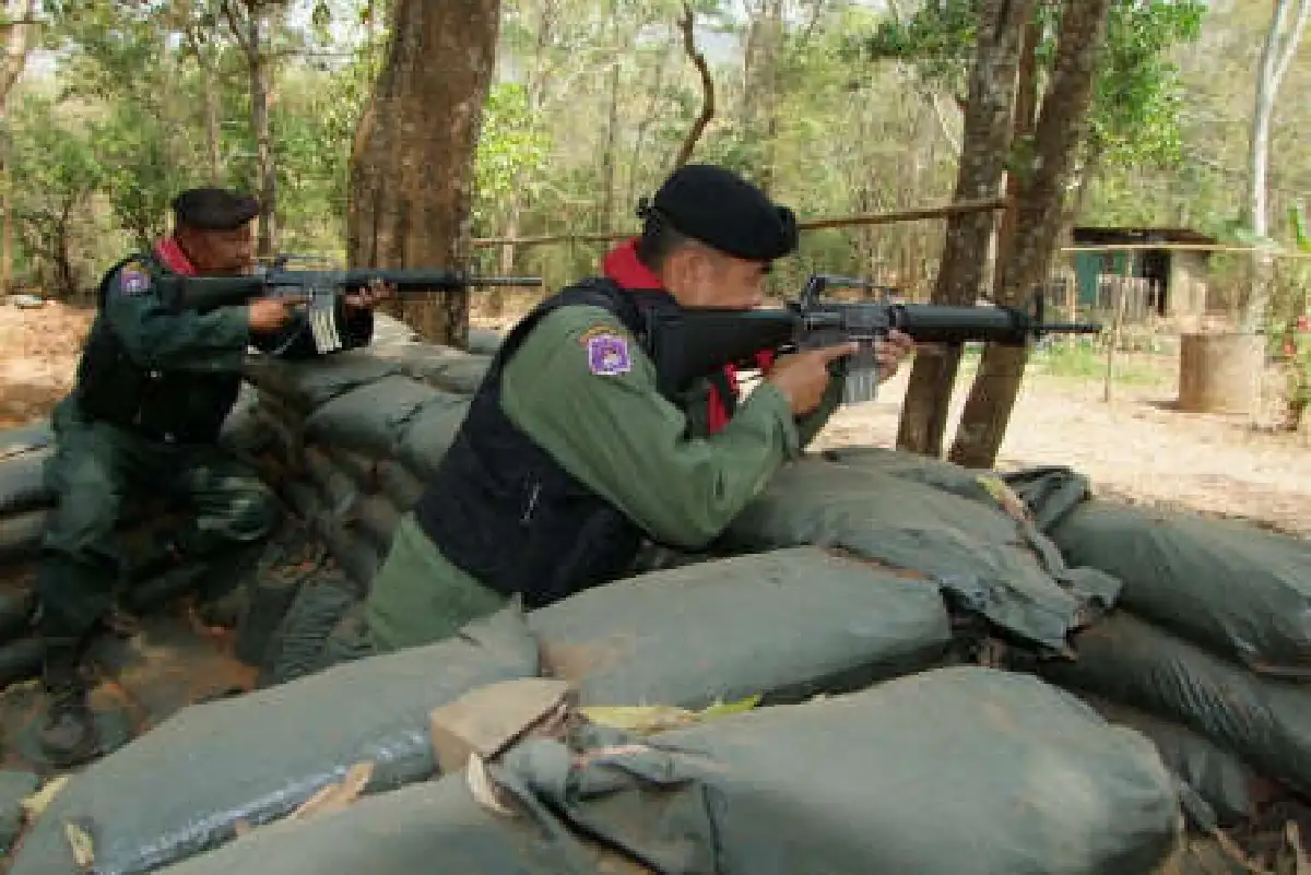 เสริมกำลังทหารเฝ้าระวังชายแดนบุรีรัมย์