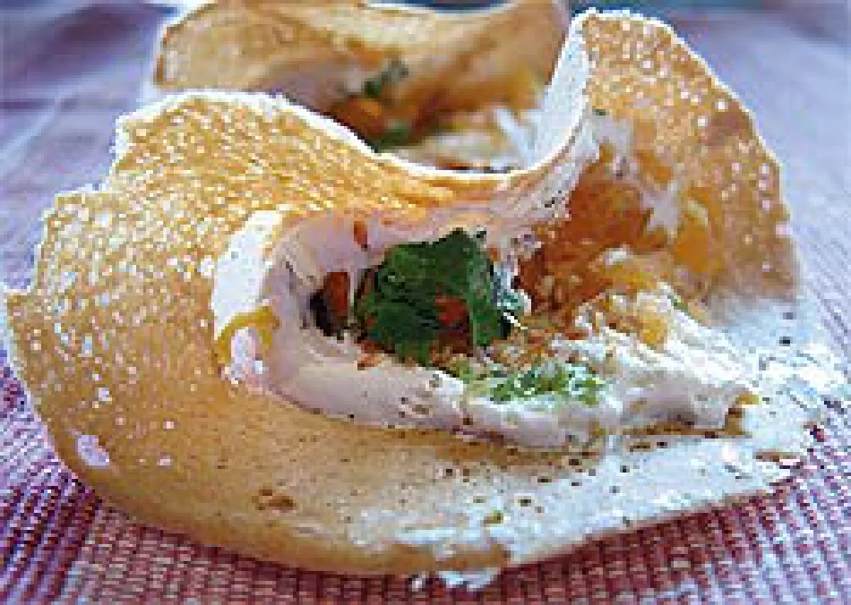 ขนมเบื้องเจ๊นา อร่อยท้าให้ลอง