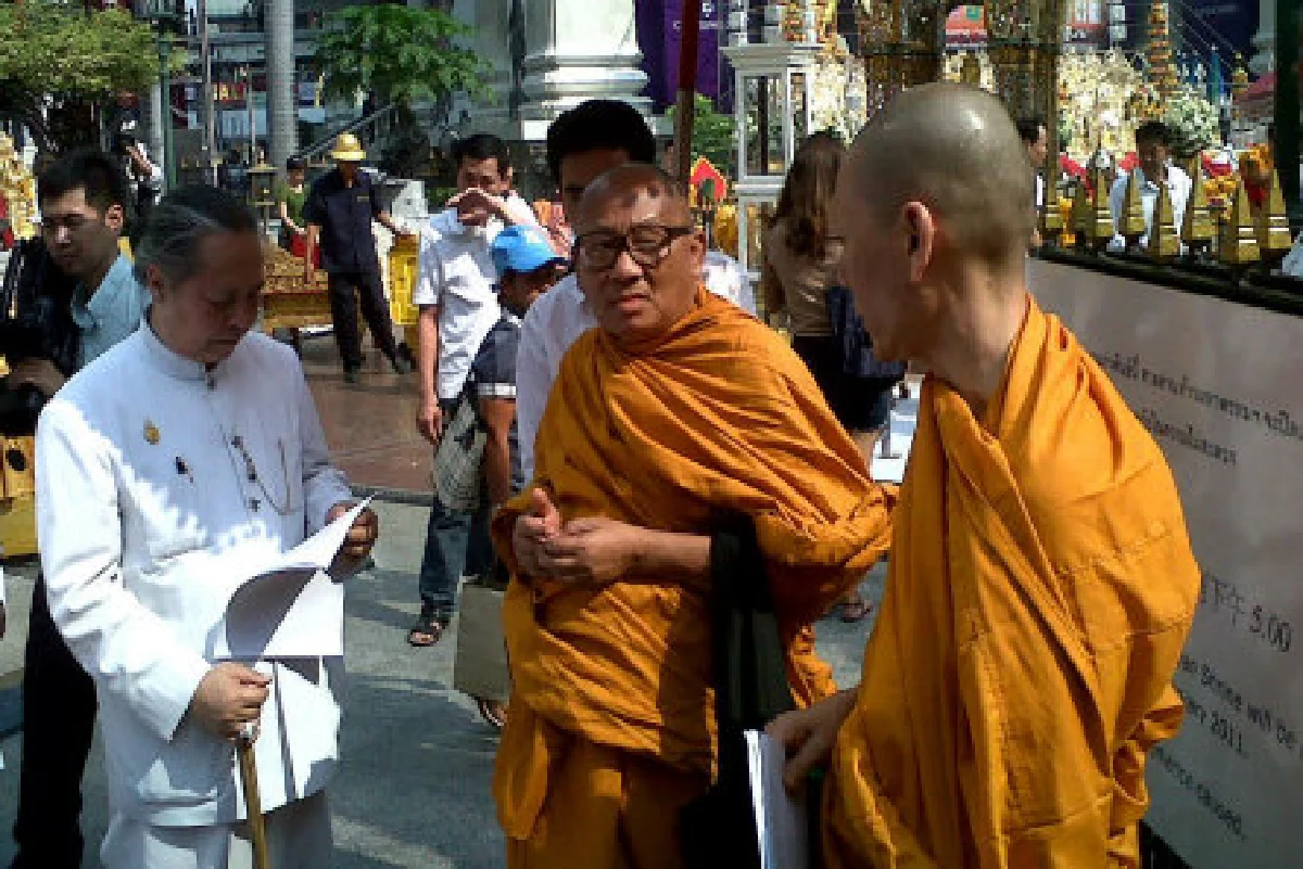 แห่ร่วมงานเททองพระพรหมฯ