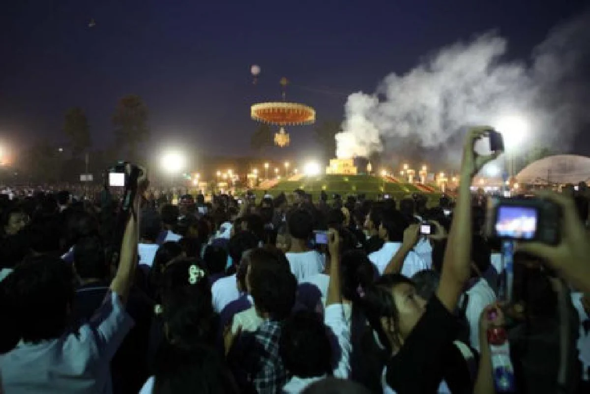 พระราชทานเพลิงสรีระสังขารหลวงตามหาบัว