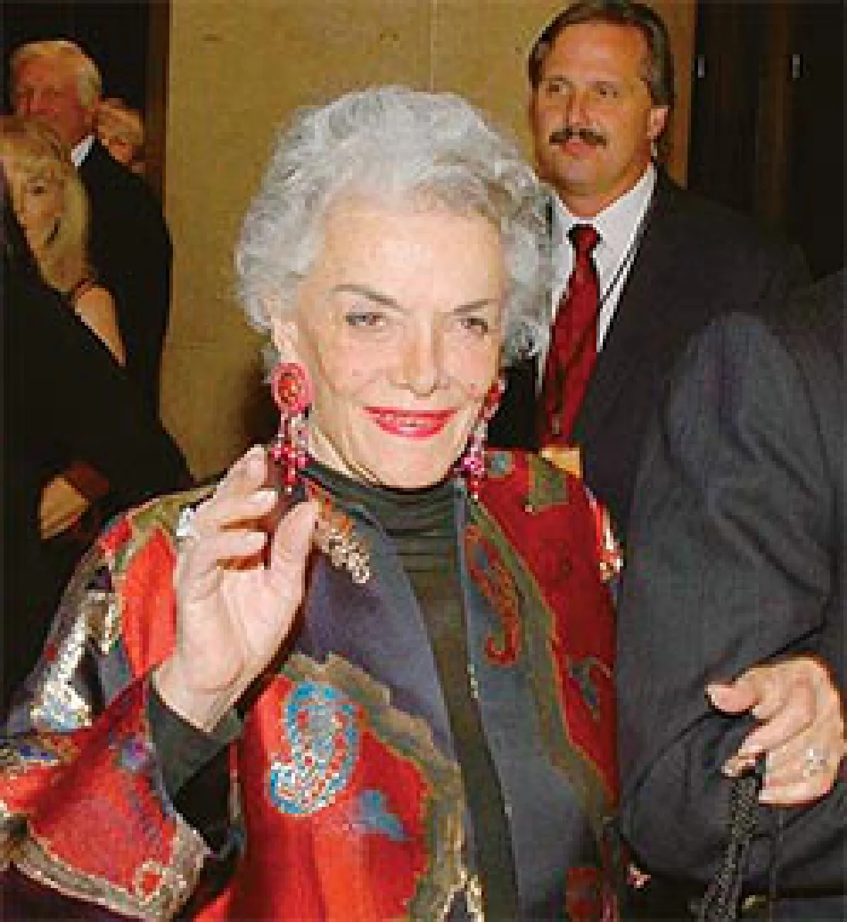 เจน รัสเซลล์ ปิดฉากตำนานเซ็กบอมบ์