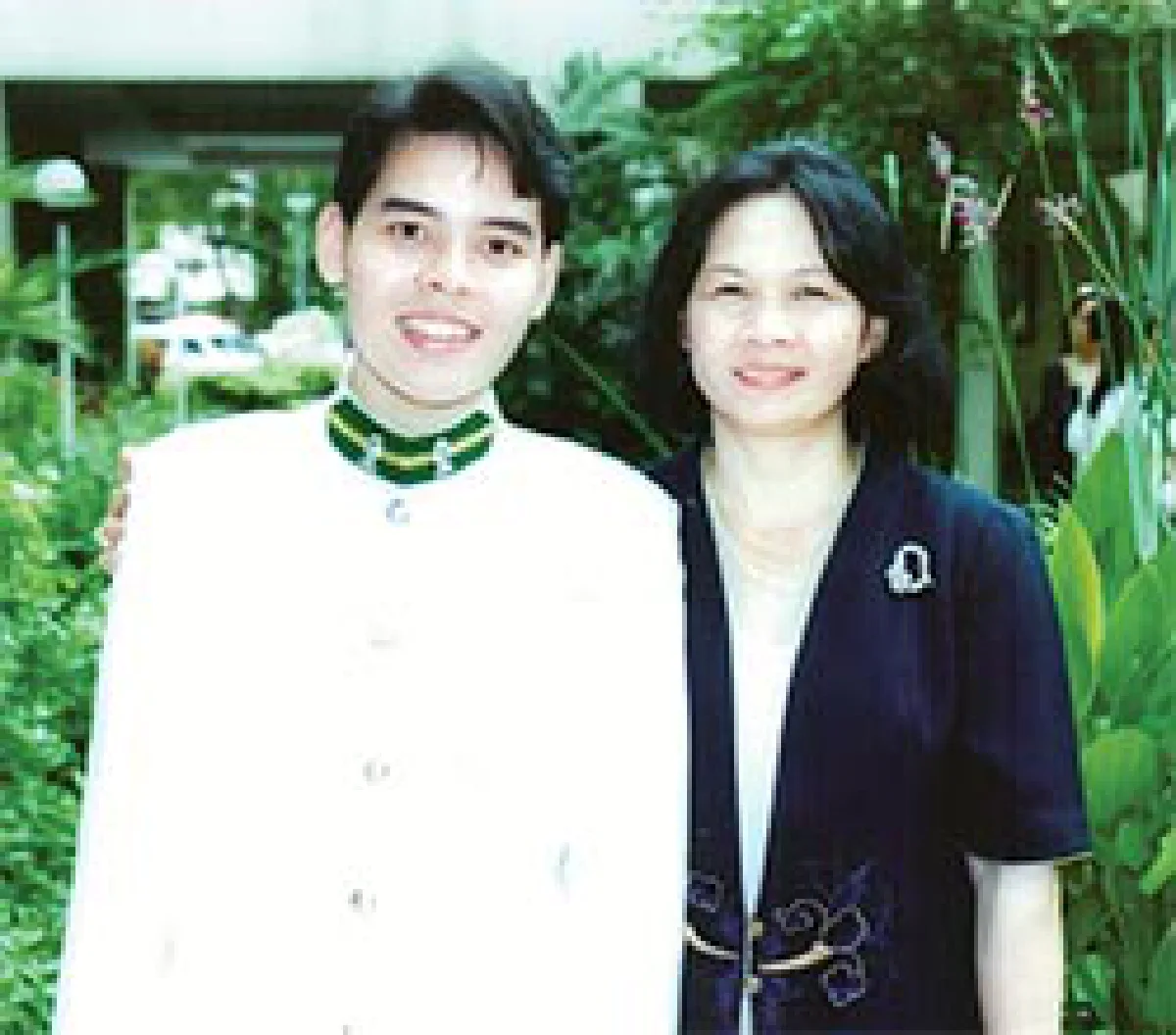 นพ.กฤษดา ศิรามพุช อิ่มสุขกับความรักของแม่