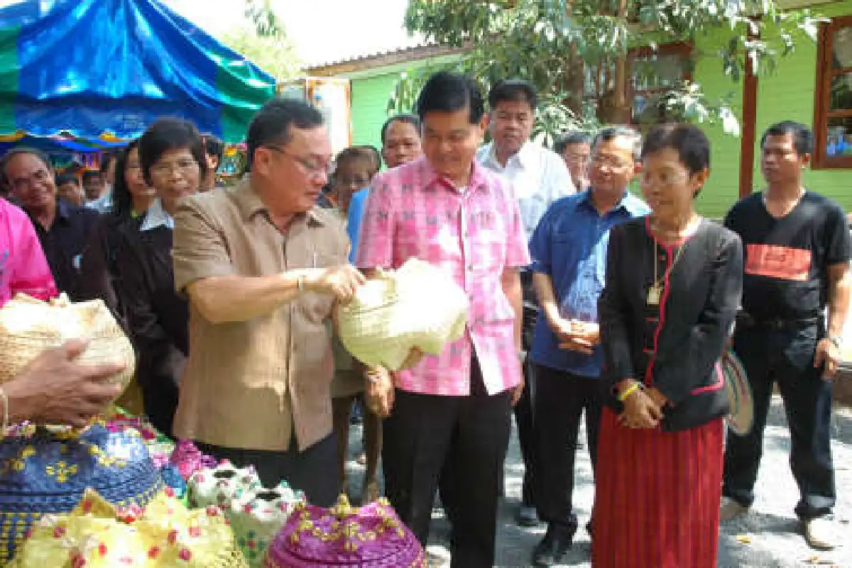 ยกศรีสะเกษโมเดลส่งเสริมอาชีพสตรี