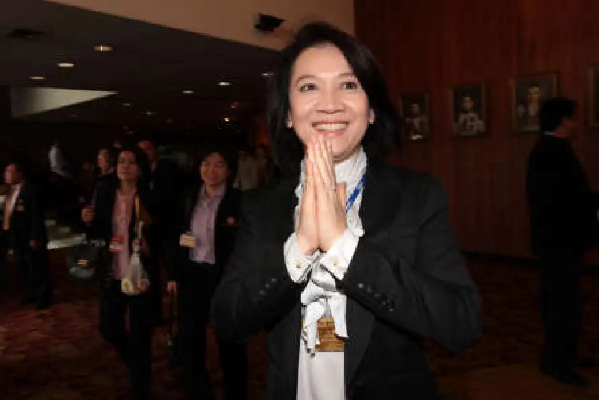 พรทิวา-ชวรัตน์ได้โหวตล้นแซงนายกฯ