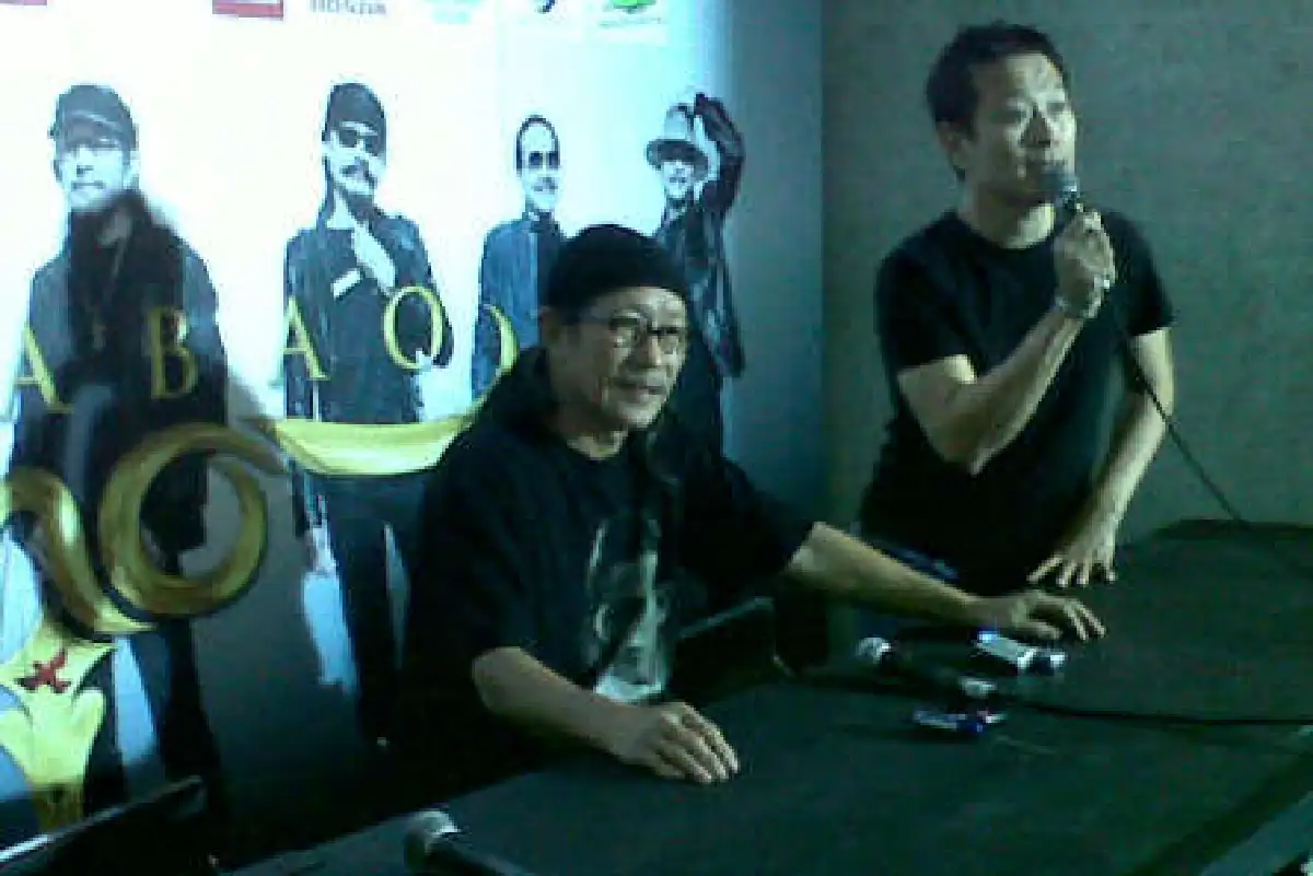 แอ๊ดแจงทุ่มกีตาร์เหตุฉุนทีมงาน