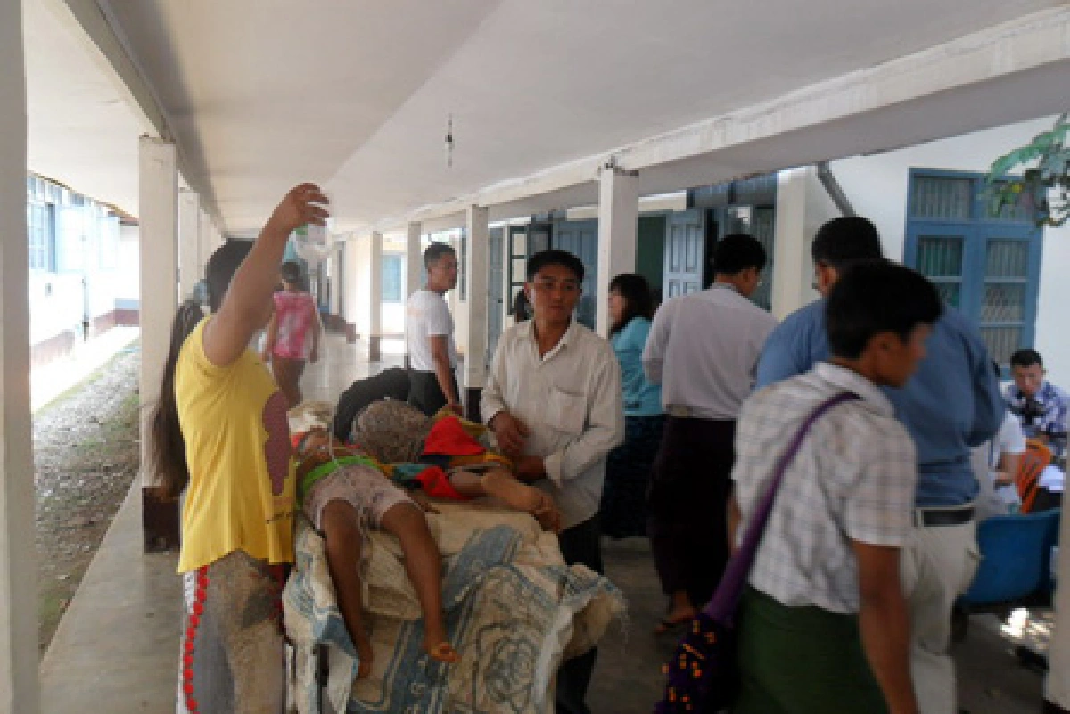 ประมวลภาพแผ่นดินไหวในพม่า