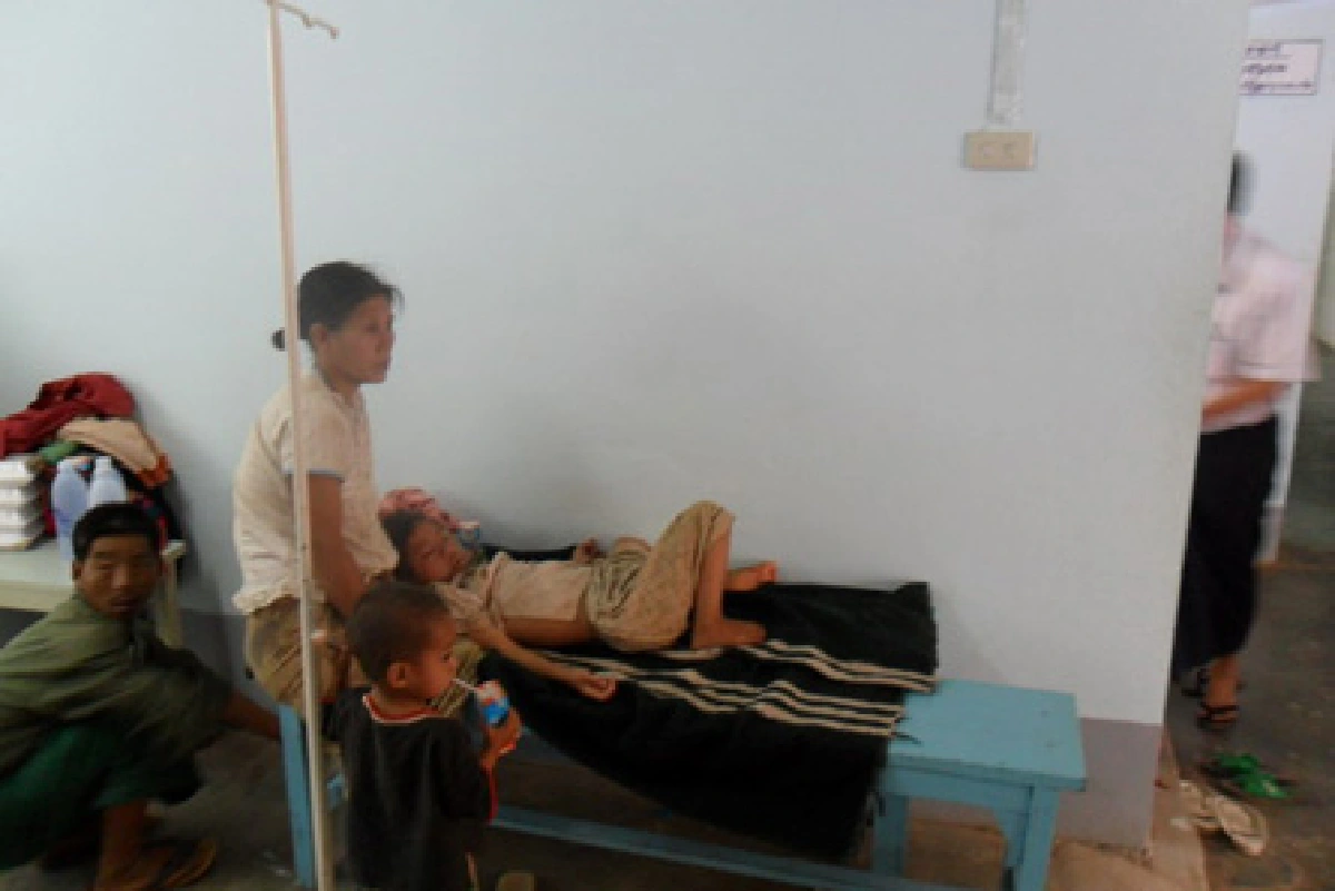 ประมวลภาพแผ่นดินไหวในพม่า