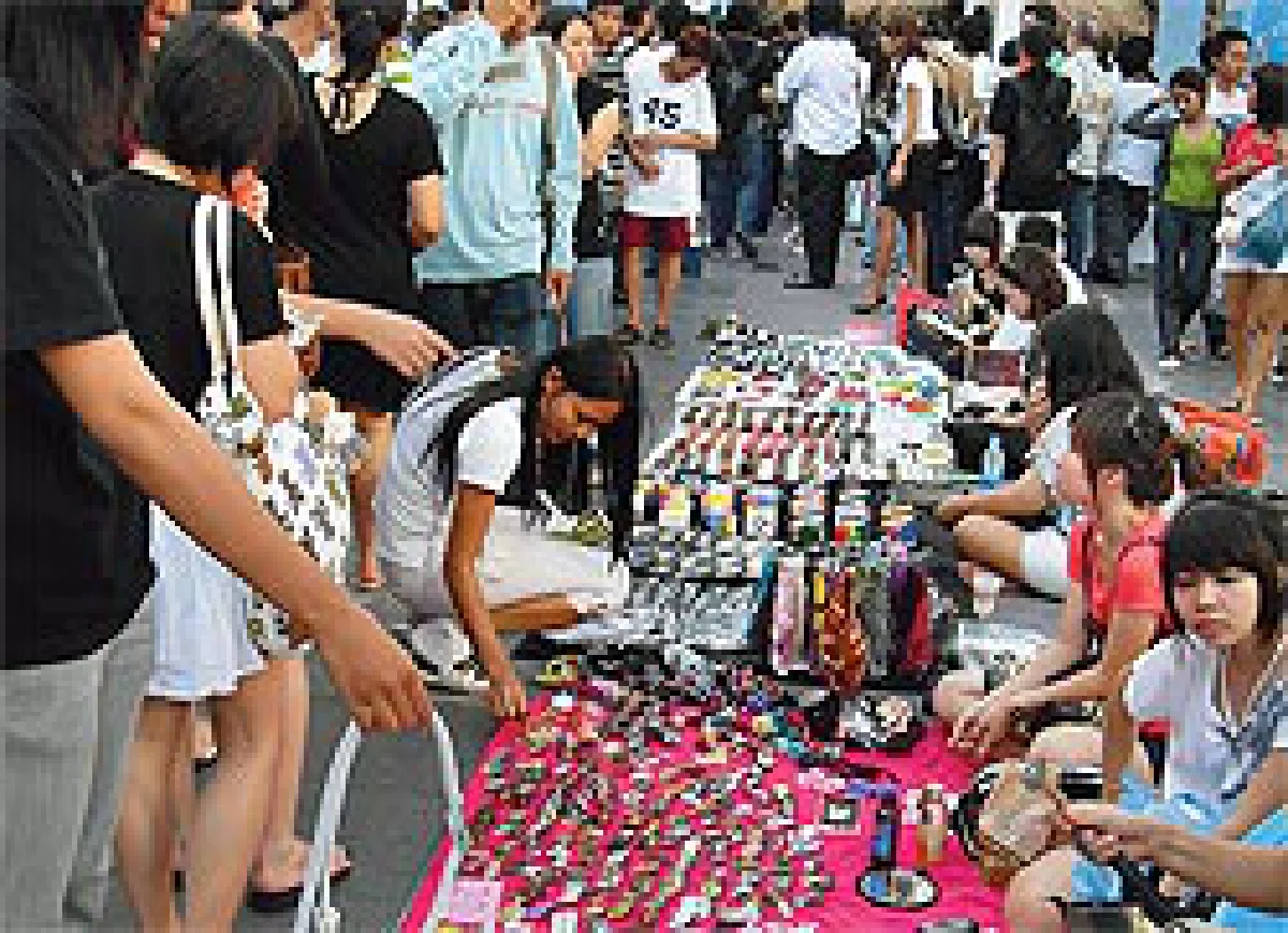ผ่อนผันขายของบนทางเท้าแก้ปัญหาหรือเพิ่มปัญหา