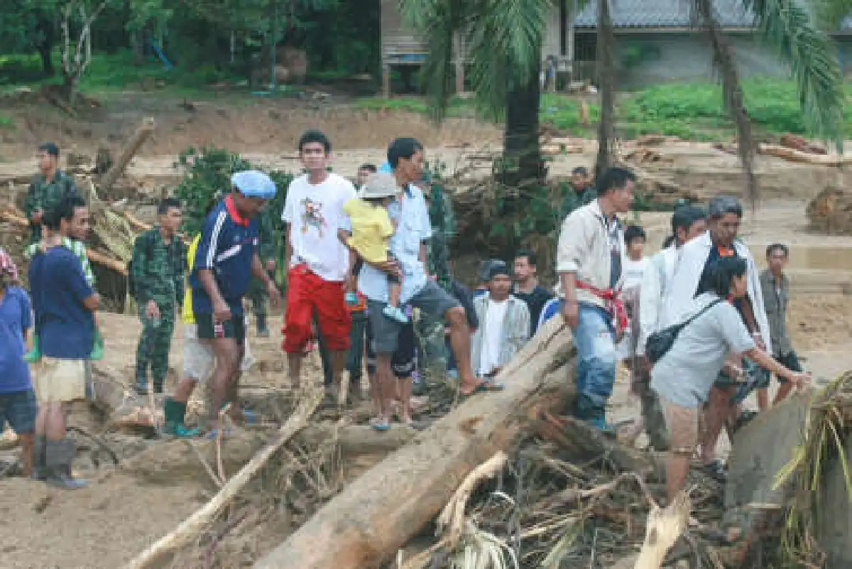 ยอดตายดินถล่มเขาพนมเพิ่มเป็น5ราย