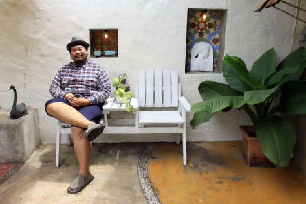 ที่ที่ผมเป็นเด็กได้ตลอดเวลา ปองกูล สืบซึ้ง