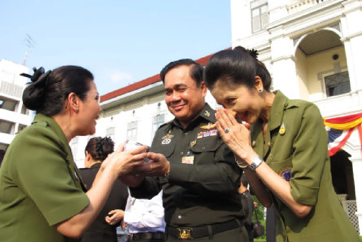 ประยุทธ์ทำบุญสงกรานต์ในทบ.