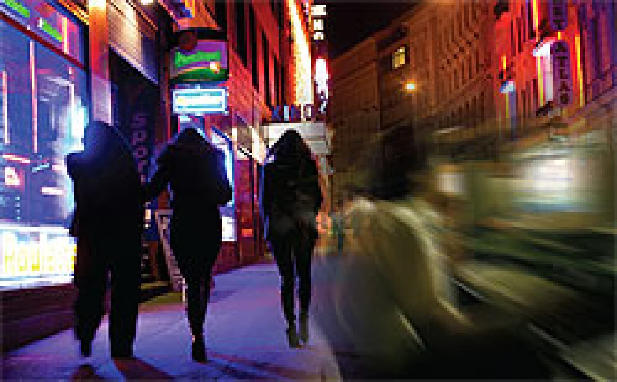 ' สวิงกิ้ง ' มุมมืดกามารมณ์ จัดหา - ค้า ผ่านออนไลน์