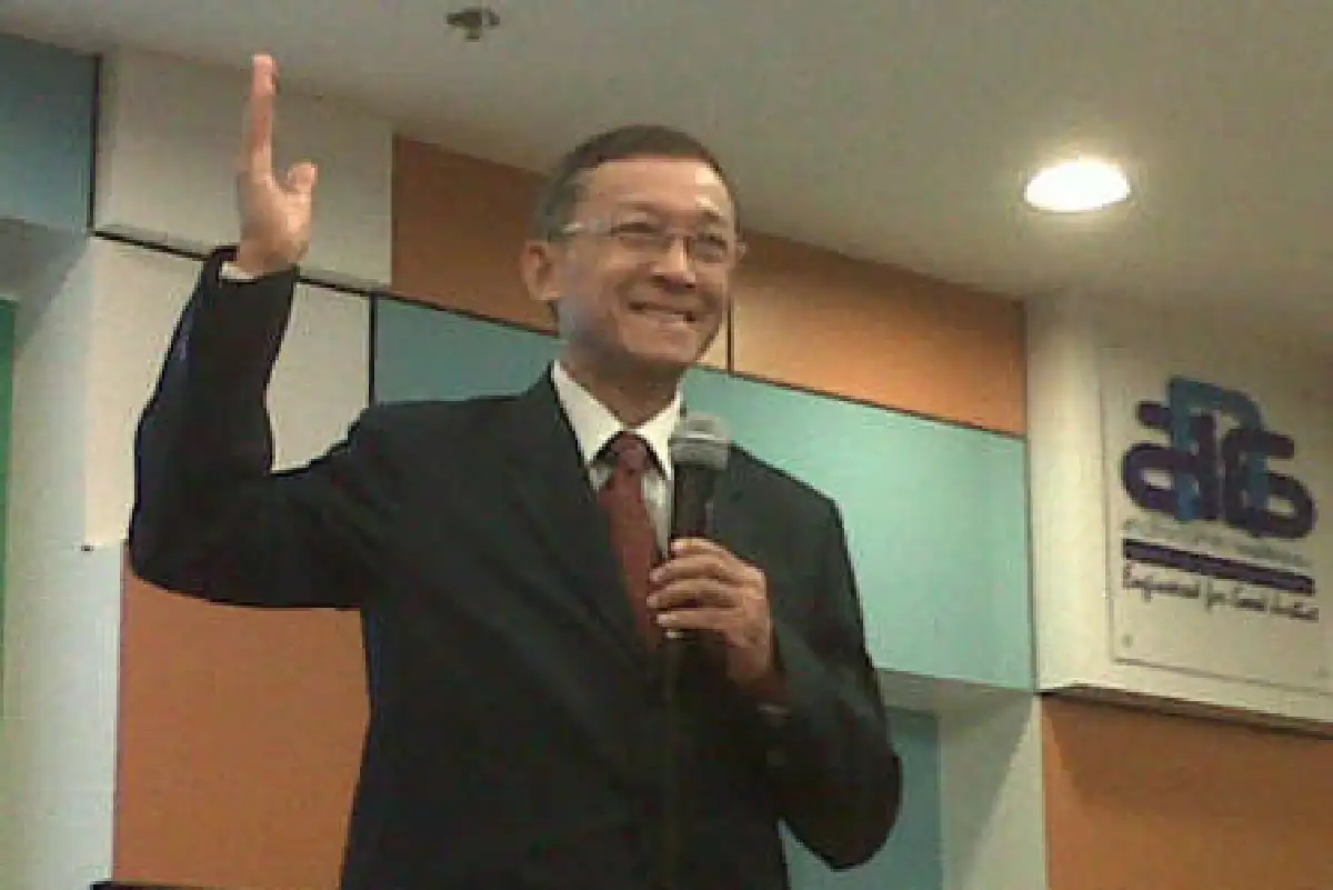 ปุระชัยชี้พ่อ-แม่ไม่มีเวลาเลี้ยงลูกเหตุปัญหาเยาวชน