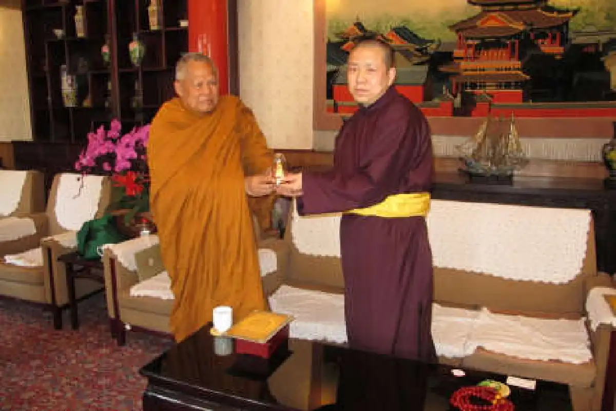 หลวงปู่แบนขวัญใจคนงาน สร้างวัด สร้างศูนย์เด็กเล็กเพื่อชนทุกชั้น