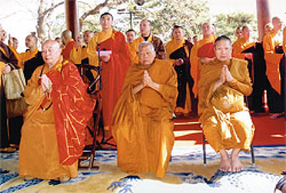 พระธรรมวราจารย์(หลวงปู่แบน)ขวัญใจคนงาน