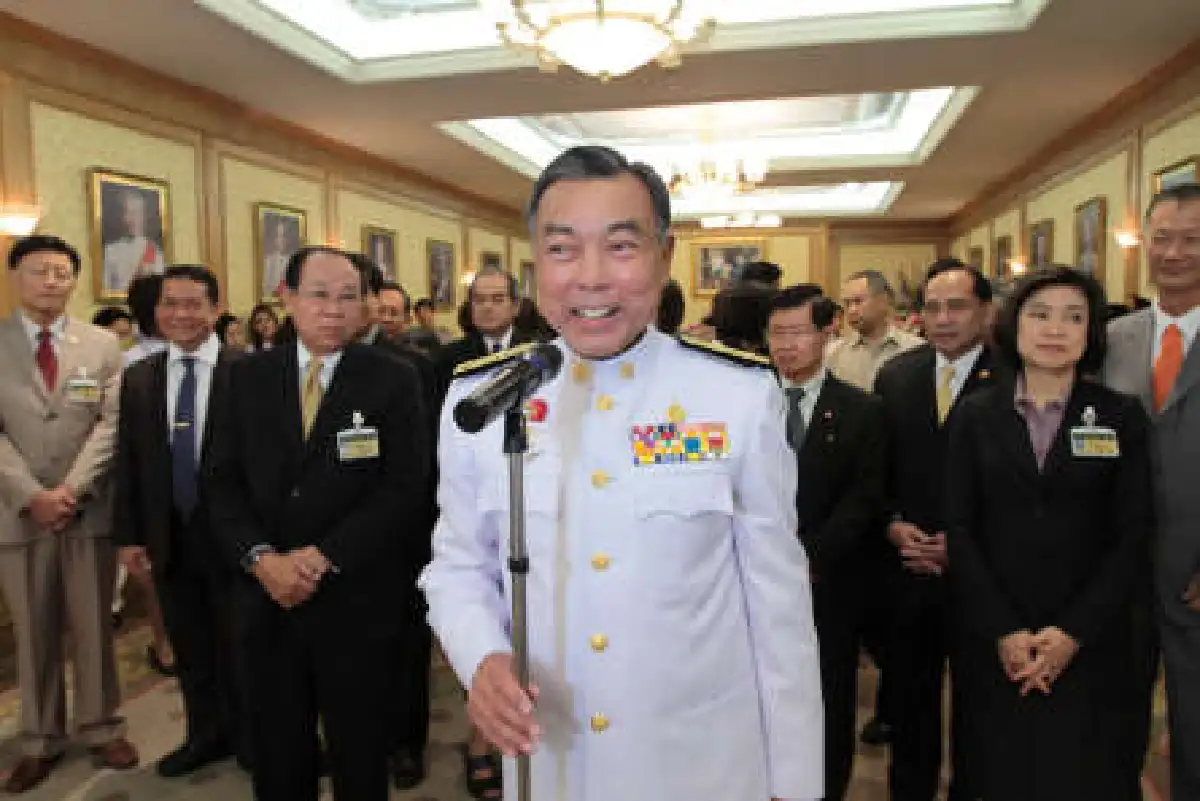 ธีรเดชรับโปรดเกล้าฯปธ.วุฒิสภา