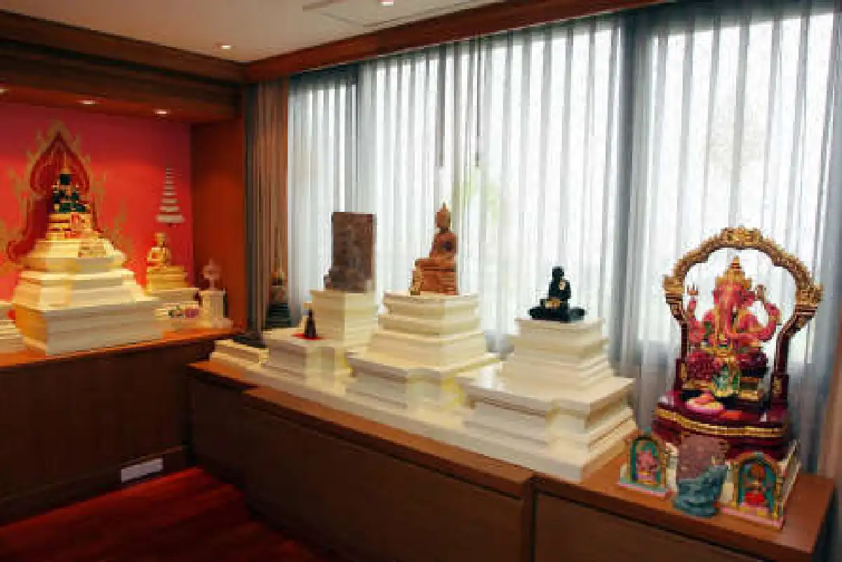 เรียบหรู อยู่ง่าย แบบ ดนัย จันทร์เจ้าฉาย