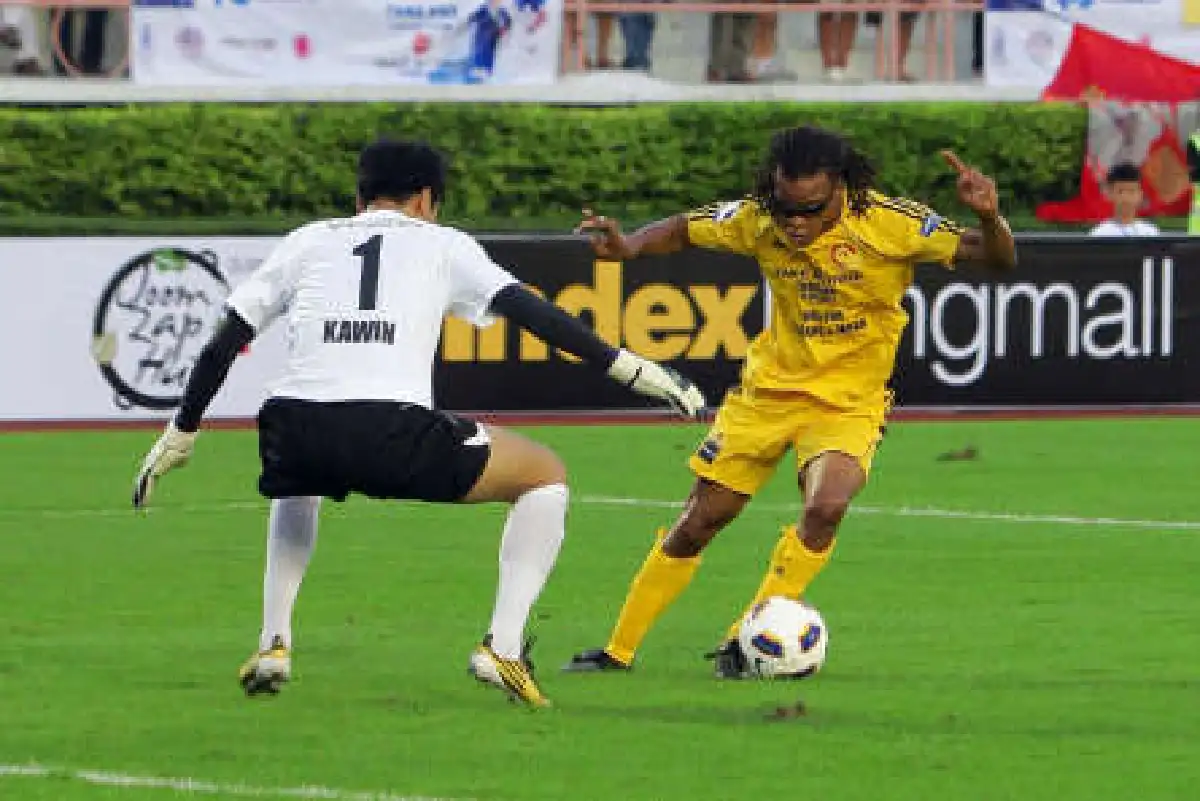 บอลการกุศลไทย-เจแปนจบเจ๊า2-2