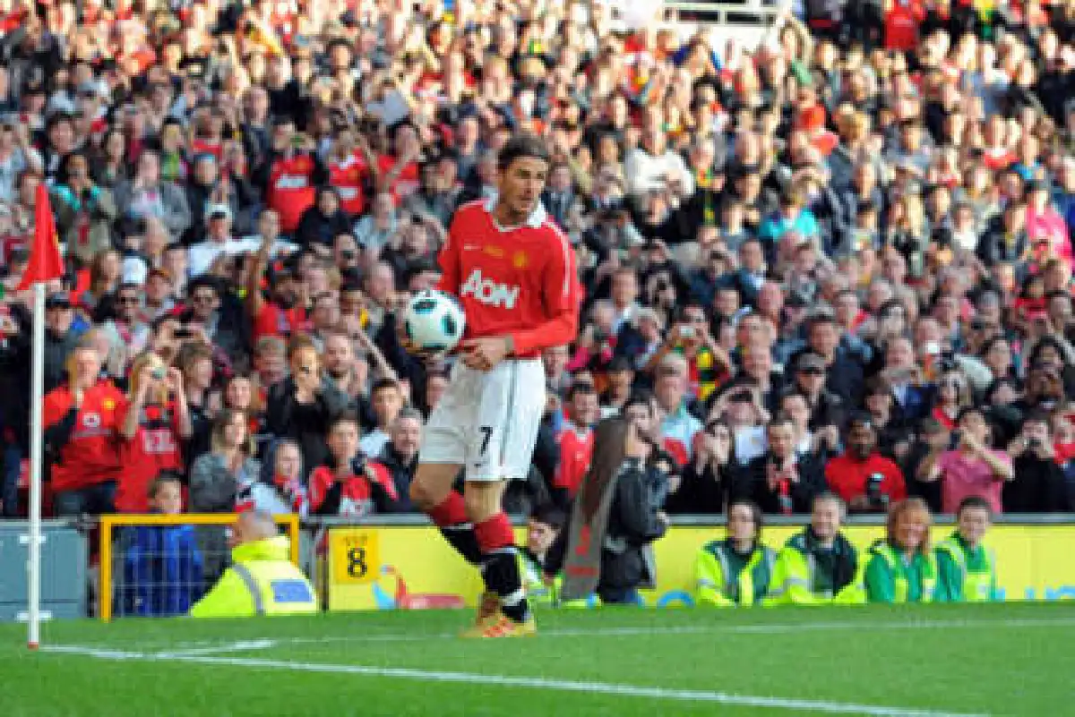 เทสติโมเนียล แมตช์ อำลา แกรี เนวิลล์