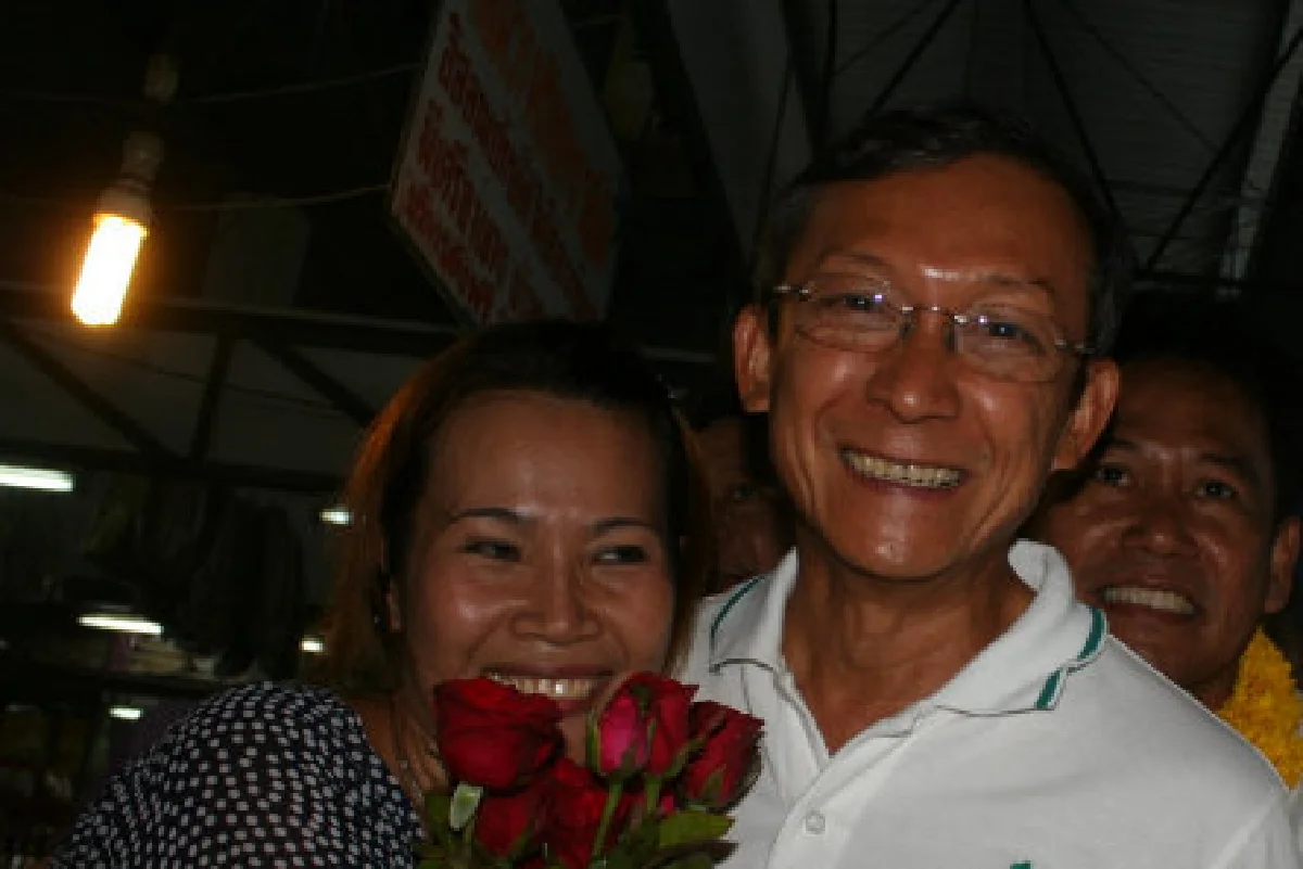ปุระชัยหาเสียงขอนแก่นชูปราบสายเดี่ยว