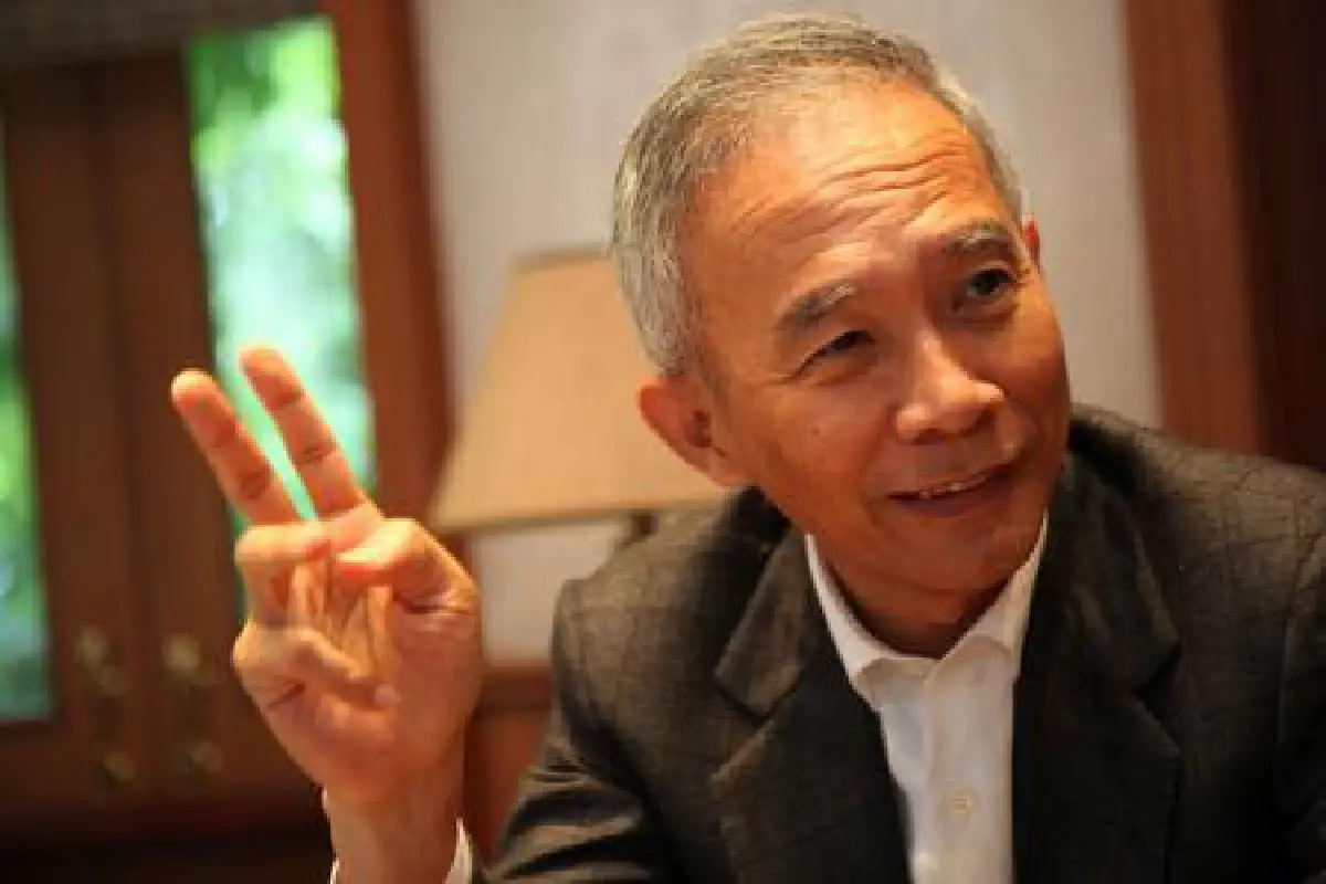 สุวัจน์ลุ้นขั้วที่3เป็นนายกฯ