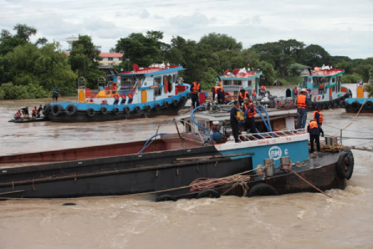 กู้เรือน้ำตาลล่มสำเร็จ