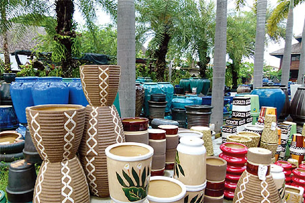 กระถางดินเผาเงินล้าน