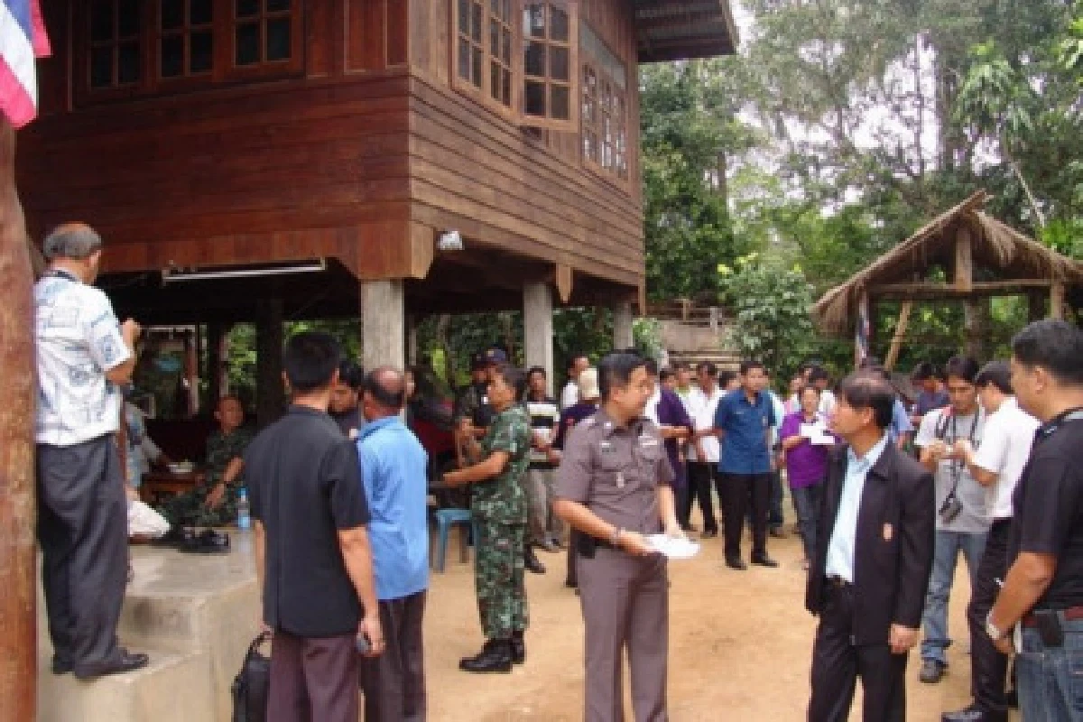 ยิงถล่มบ้านหัวคะแนนภท.สุโขทัย