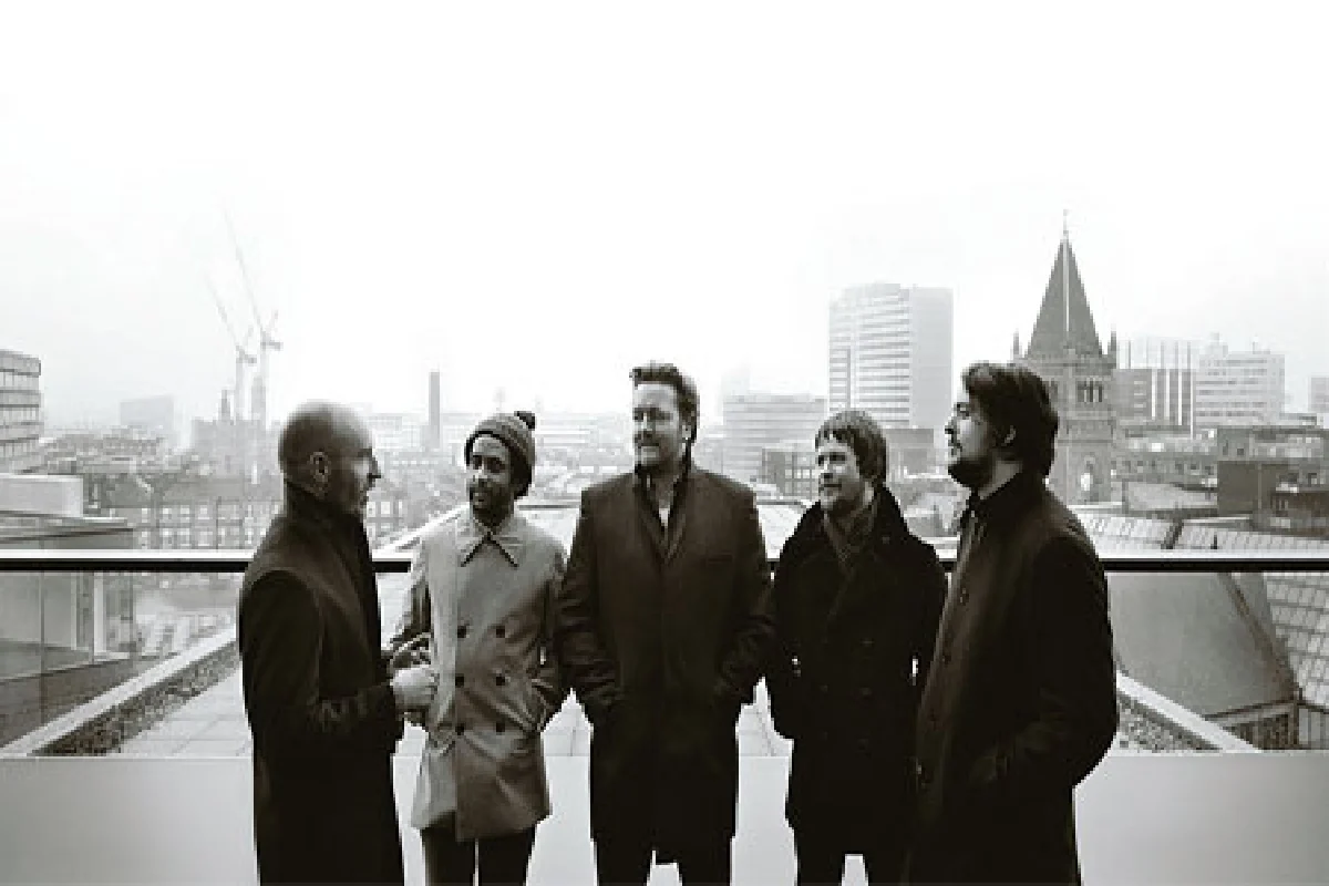 เพลงรวมมิตร สามสหายจากอังกฤษ