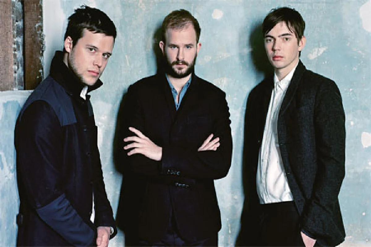 เพลงรวมมิตร สามสหายจากอังกฤษ