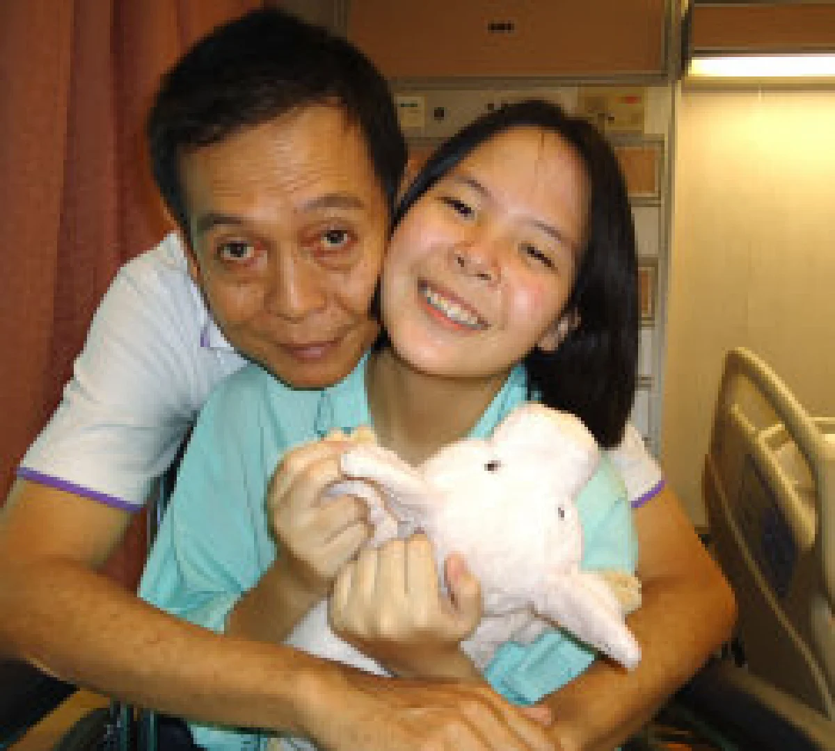 สื่อสิงคโปร์ตีข่าวน้องธันย์กลับบ้านแล้ว