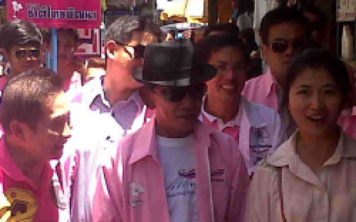 เสธ.หนั่น นำทีมปรองดองหาเสียงวังหลัง