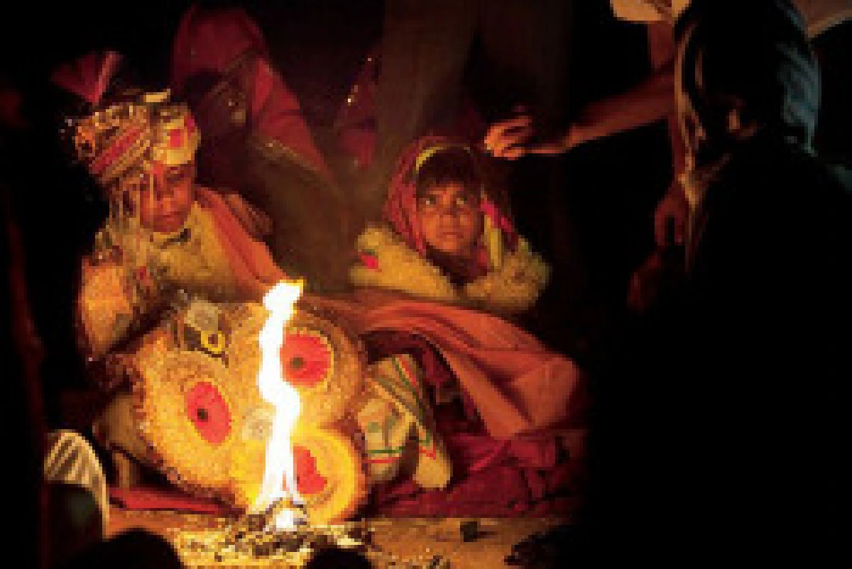 ชีวิตสุดรันทด"เจ้าสาววัยกระเตาะ"