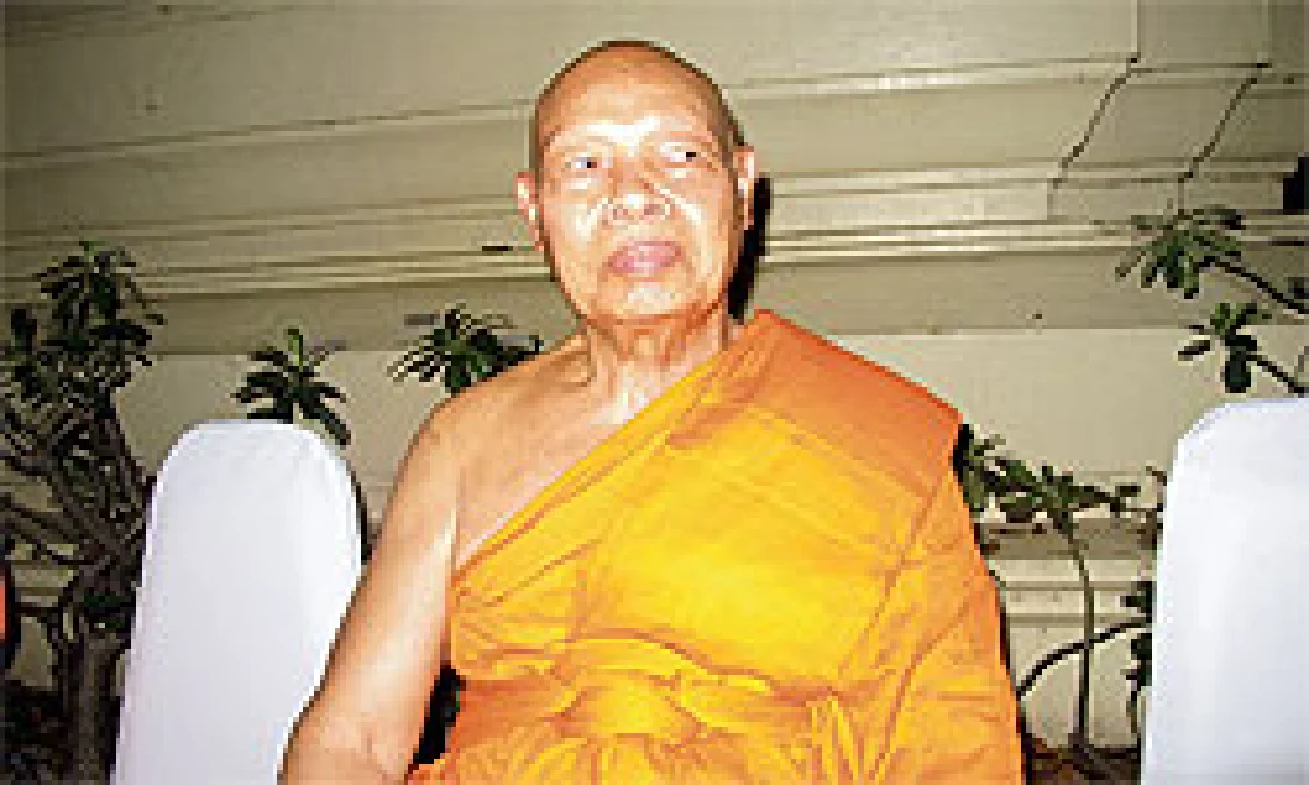 พระราชพุทธิวิเทศ เถระที่พูดน้อย แต่เป็นผู้นำสงฆ์ในยุโรป