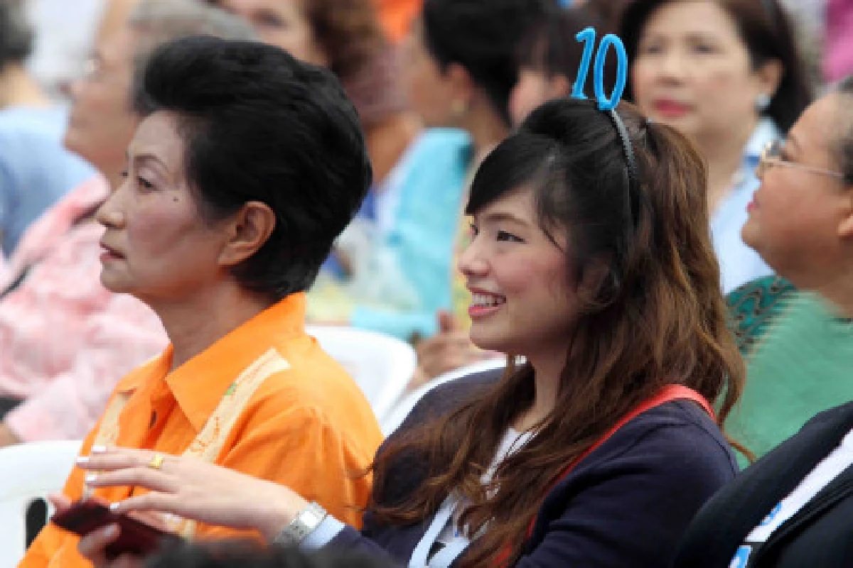 เวทีปชป.ราชประสงค์คึกคัก