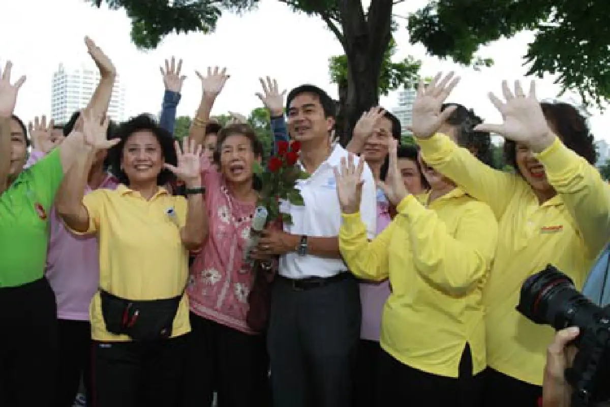 ปชป.ปูพรมหาเสียง10เส้นทางทั่วกรุง