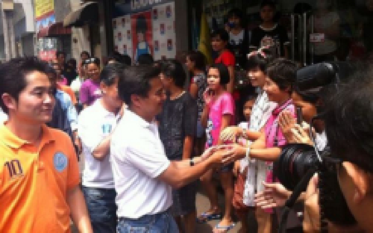 มาร์คเชื่อเลือกพท.อีกครึ่งปีทักษิณได้กลับแน่