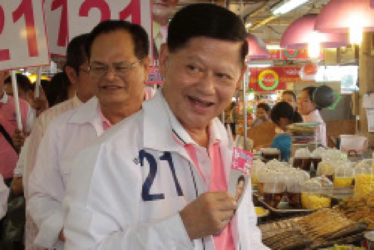 ชุมพลเตือนแม้วรูดซิปปาก