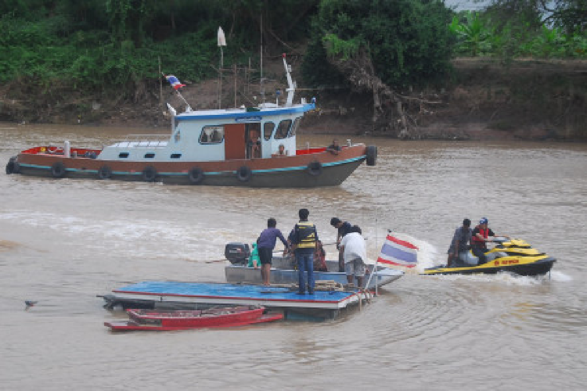 เรือทรายล่มซ้ำขวางเจ้าพระยา เรือทรายล่มซ้ำขวางเจ้าพระยา