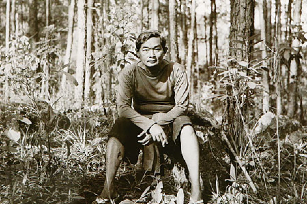 คารวะหนึ่งจอก ผลงานภาพถ่ายชั้นครูของ 'รงค์ วงษ์สวรรค์