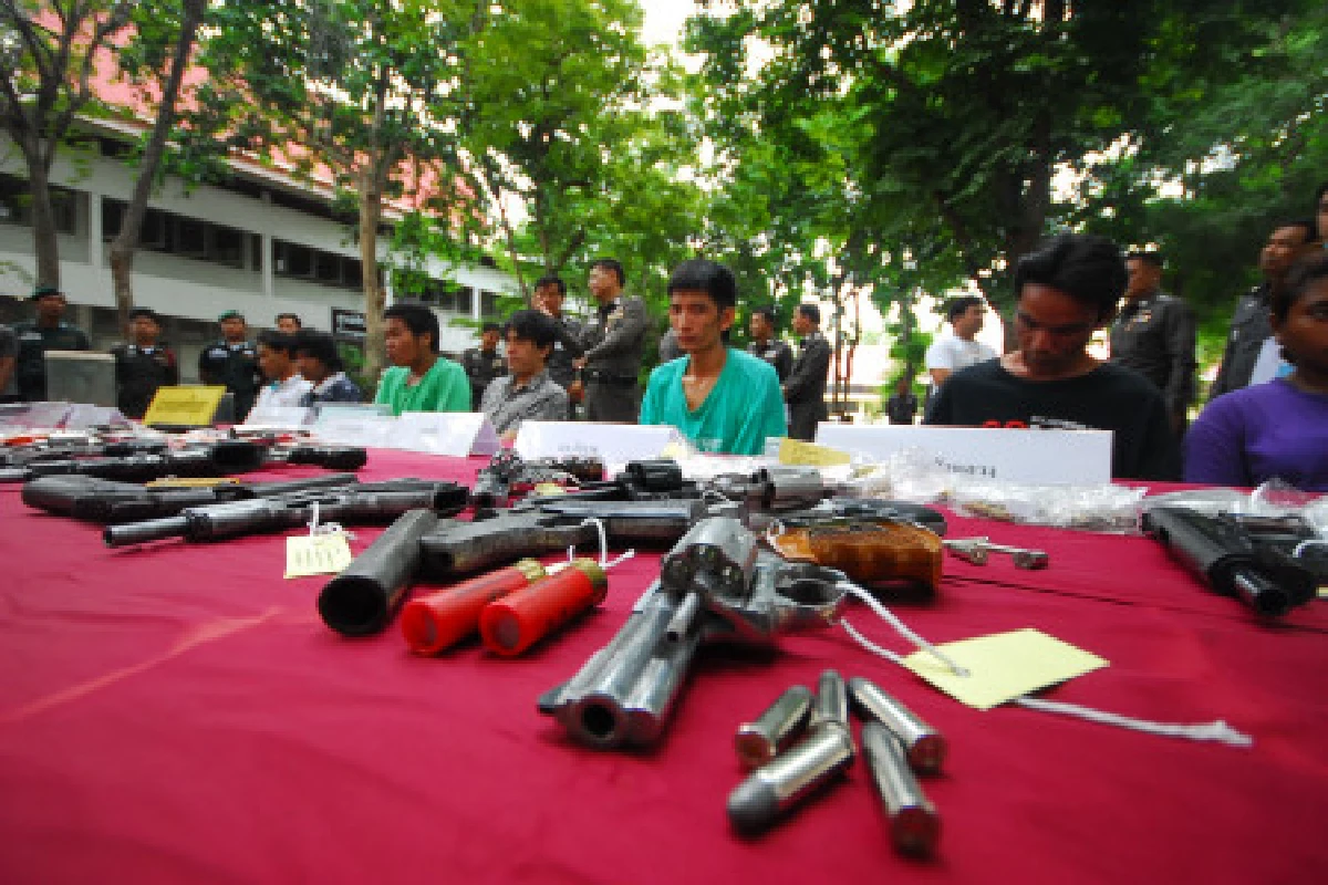 อยุธยาจับปืนเถื่อน-ยาเสพติดก่อนเลือกตั้ง