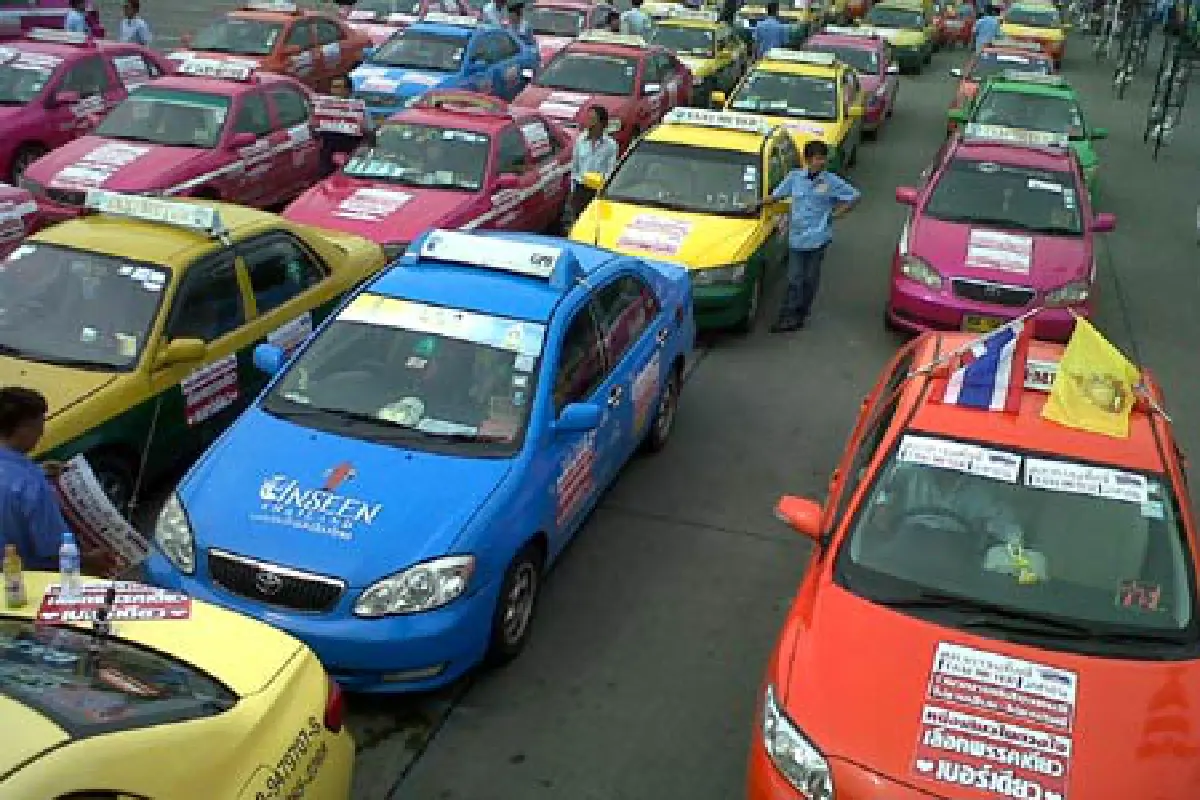 ขบวนแท็กซี่มิเตอร์รณรงค์เลือกตั้ง