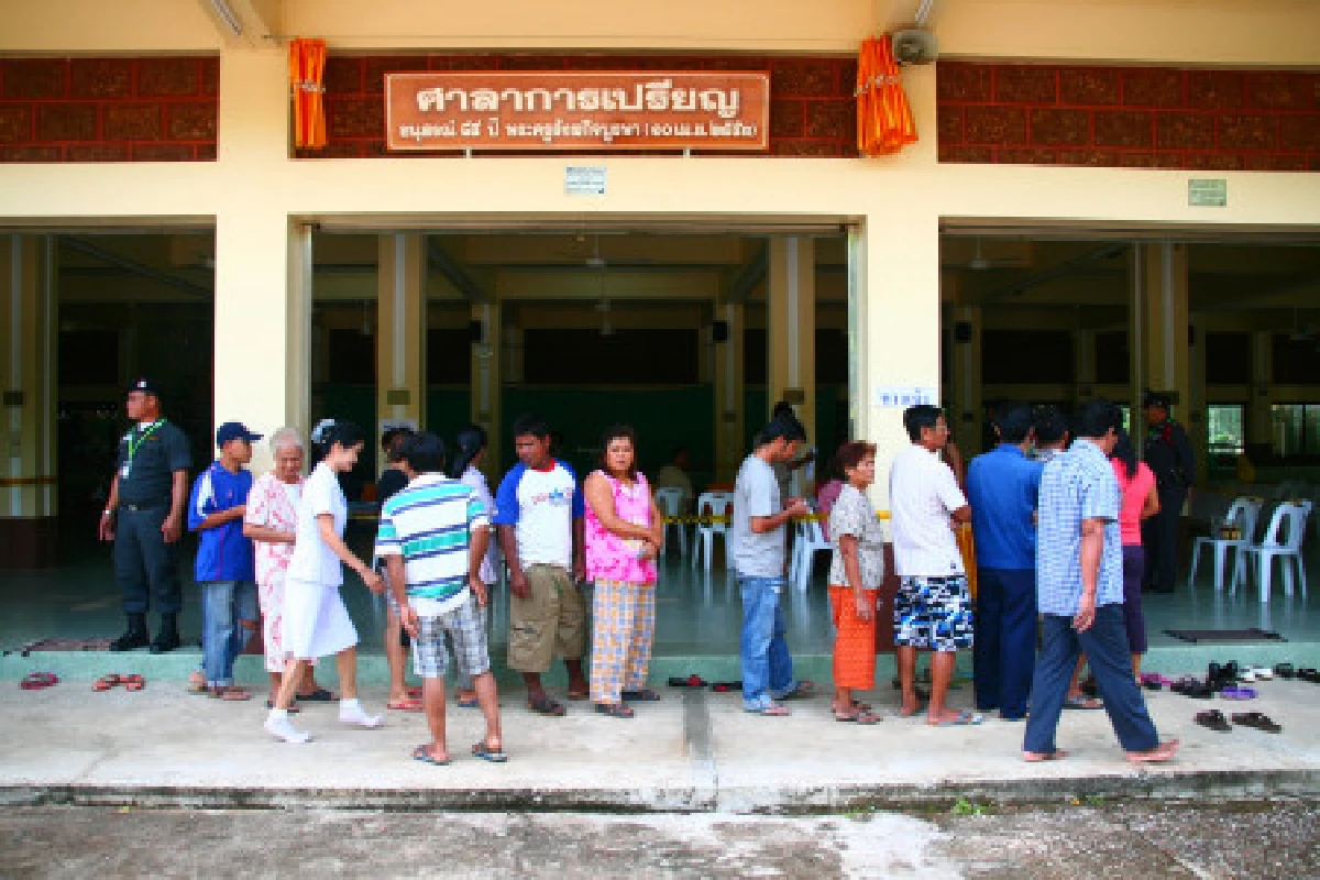 ชาวตราดร่วมใช้สิทธิคึกคัก