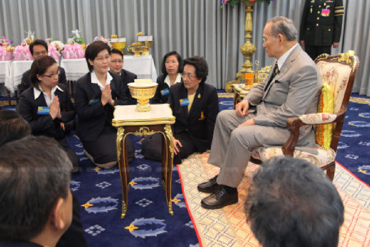 ในหลวงทรงชื่นชมปรุงต้มย้ำกุ้งไม่หวาน ในหลวงทรงชื่นชมปรุงต้มย้ำกุ้งไม่หวาน