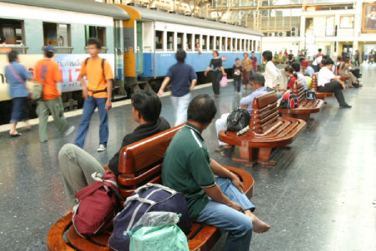 รฟท.ต่อรถไฟฟรี4เดือน รฟท.ต่อรถไฟฟรี4เดือน